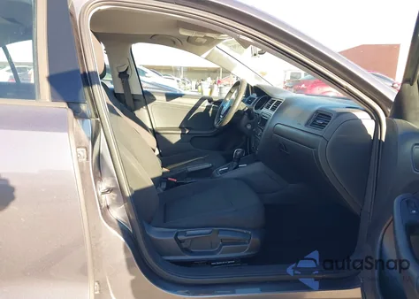 2015 Volkswagen Jetta 2.0L S из США, поврежденный, VIN 3VW2K7AJ8FM201568